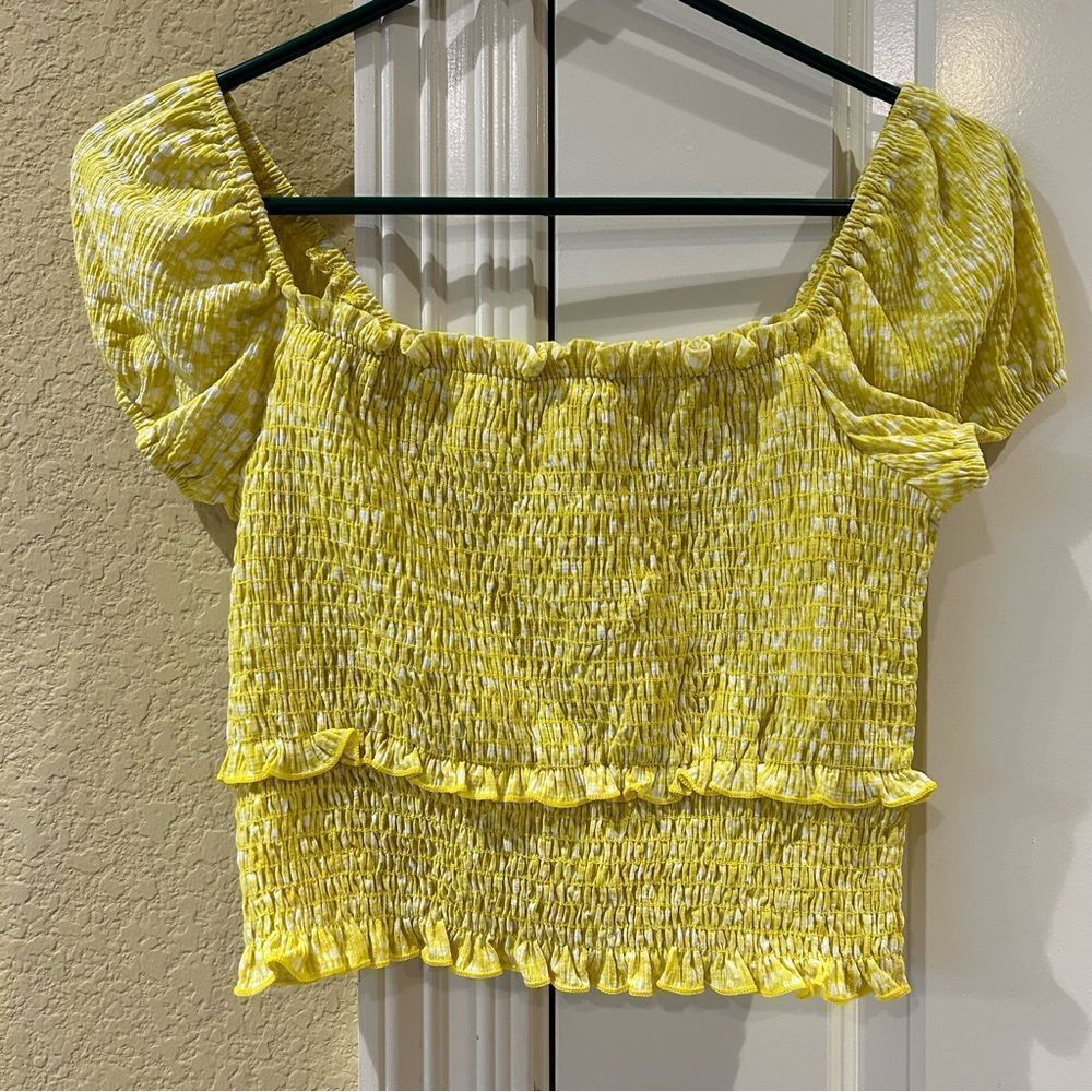 Lush yellow smocked crop top size medium NWT